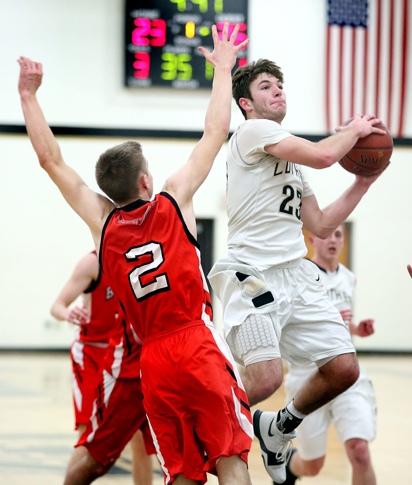 Bangor Luther basketball